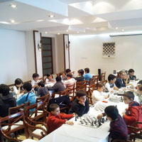 Girneli Satran���lar haz�rl�klar�n� s�rd�r�yor